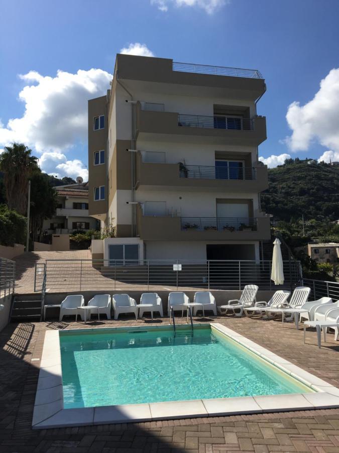 Ferienwohnung Sapphire Penthouse Tropea Exterior foto