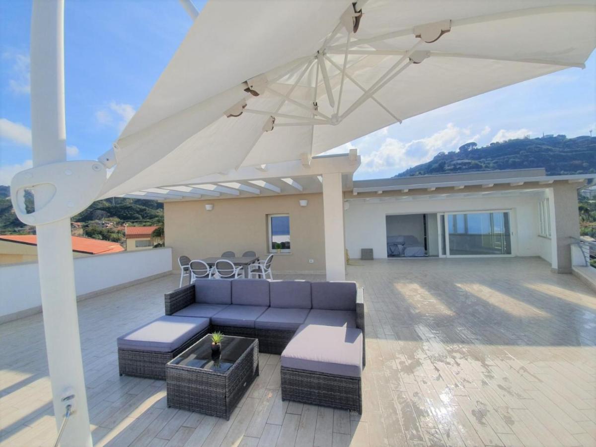Ferienwohnung Sapphire Penthouse Tropea Exterior foto