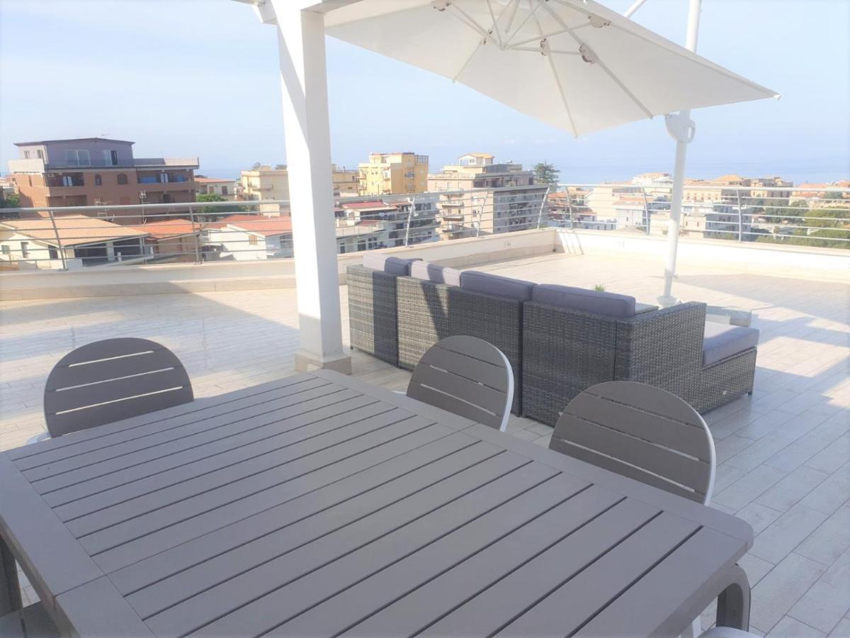 Ferienwohnung Sapphire Penthouse Tropea Exterior foto